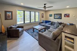 Rainy Retreat - Ranier