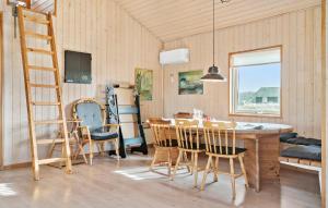 Nice Home In Harboøre With Kitchen