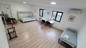 Private Room - Terasa - Gradina - Poiana Mărului