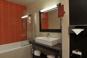 Hotels Mercure Maurepas Saint Quentin : photos des chambres