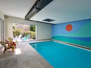 Villa Ty Mam Goz, 50m mer, piscine intérieure, SPA, 11 personnes - 圣波勒-德莱昂