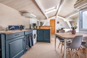 LE NID - HYPER CENTRE CHOLET - 25 MIN PUY DU FOU