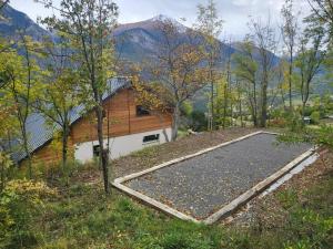 Chalets Chalet de montagne, Piscine avec vue et bain nordique : photos des chambres