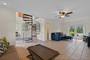 Sunny Daze Beach House