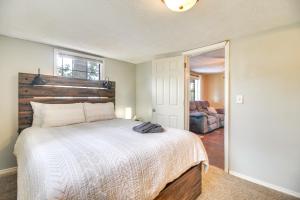 Half-Mi to Marina Pet-Friendly Disney Home