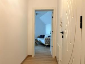 ASP Modern Apartments with Balcony & Free Parking