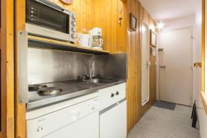 Résidence Belles Challes - Studio 4 personnes pied des pistes MAE-5954