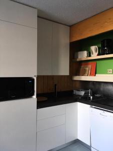 Résidence Lauzieres - Studio 5 personnes pied des pistes MAE-6394