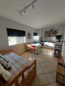 Excelente Apartamento a 1 quadra e meia do mar