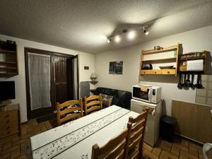 Appartements Residence Cretes - Studio + alcove centre village MAE-0224 : photos des chambres