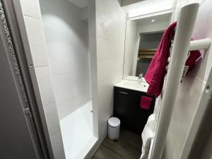 Résidence Bois Des Coqs - Studio avec terrasse · Proche des pistes · Casier à skis MAE-0314