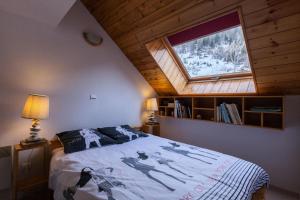 Appartements Residence Le Rocher - Chalet mitoyen spacieux · vue sur le glacier · Parking privatif 3 places MAE-0384 : photos des chambres