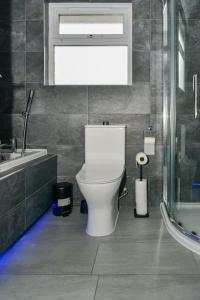 Perfect for contractors, TVs in every bedroom