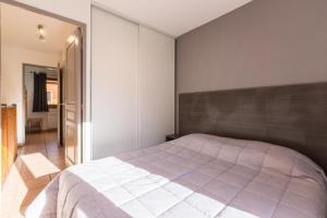 Chalets Jardin Alpin - Chalet mitoyen duplex rénové · Accès pistes par navette · Terrasse · WIFI gratuit · Vue dégagée MAE-4824