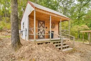 Fish, Hike and More Ozark Cabin on 300 Acres - Scranton
