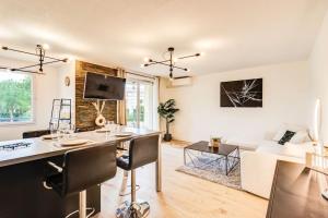 Appartements Aerosky proche Aeroport : photos des chambres