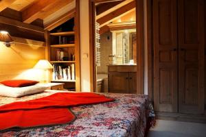 Chalet De La Riondaz - Chalet de standing · A 5 min du centre du village · Terrasse ouest · Hammam · Cheminée · Wifi MAE-9644