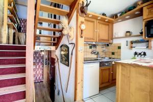 Résidence Danchet - Appartement duplex ensoleillé · Départ et retour skis aux pieds · Balcon MAE-9994