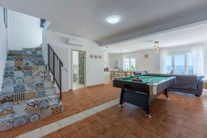 Holiday home in Smrika 45290