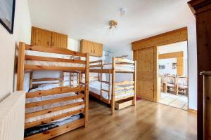 Résidence Aravis - Appartement spacieux · Skis aux pieds · Balcon vue station MAE-0244