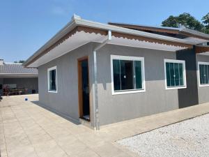 Linda casa em guaratuba