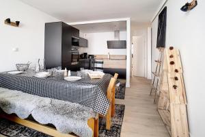 Résidence Pra Coutin - Appartement 3 pièces balcon ouest 8 pers MAE-0114