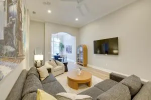 Townhome with Patio Less Than 5 Mi to UF Campus! - Raleigh