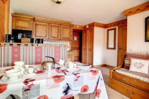 Résidence Alpages De Reberty - Appartement spacieux et confortable · Proche des pistes · Balcon · Piscine · Parking couvert MAE-0724