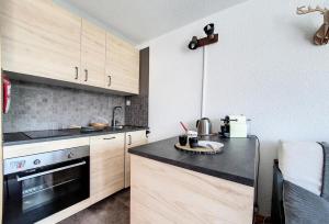 Résidence Combes - Appartement moderne · Départ et retour skis aux pieds · Balcon MAE-1074