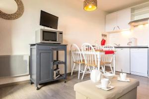 Résidence Boedette A - Appartement rénové · Départ et retour skis aux pieds · Balcon vue montagnes MAE-1114