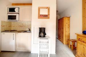 Résidence Asters C6 - Studio lumineux · Accès direct aux pistes · Balcon vue sur pistes MAE-1184