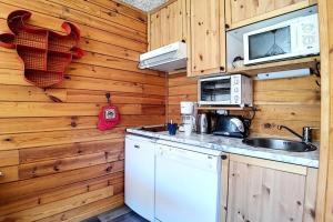 Résidence Aravis - Studio entièrement rénové · Centre station · Balcon MAE-1244