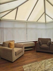 Stunning 5-bed House near NEC & BHX