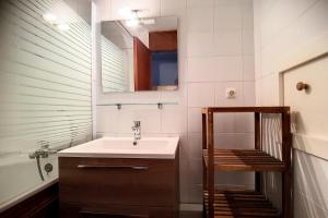 Résidence Danchet - Studio agréable · Départ et retour ski aux pieds · Balcon MAE-1334