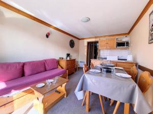 Résidence Valmonts A - Appartement classique · Départ ski aux pieds · Balcon MAE-1554