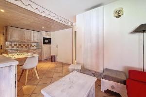 Résidence Alpages De Reberty - Appartement rénové et lumineux· Proche des pistes · Balcon · Piscine MAE-1674