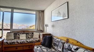 Résidence Boedette A - Appartement duplex · Départ et retour skis aux pieds · Balcon vue montagne MAE-2244