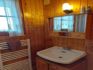 Chalets Chalet in Vosges near Rouge Gazon Ski Resort : photos des chambres
