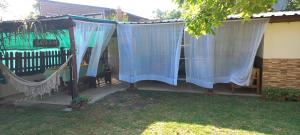 Casa en Playa Hermosa, para 6 personas, a 4 cuadras de la playa totalmente cercada a 7 minutos de Piriápolis