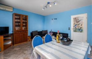 1 Bedroom Nice Apartment In Selce 