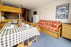 Résidence Nant Benoit - Appartement triplex confortable · Départ et retour skis aux pieds · Balcon MAE-2894