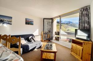 Résidence Caron - Appartement spacieux · Pied des pistes · Balcon MAE-3014