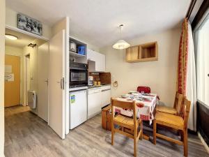 Résidence Gentianes - Studio confortable · Au pieds des pistes · Balcon MAE-3104