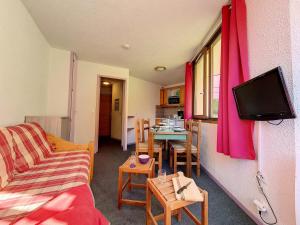 Résidence Boedette D - Studio fonctionnel · Départ et retour skis aux pieds MAE-3174