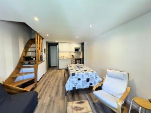 Résidence Gardiole 2 - Appartement spacieux · Proche des pistes · Vue montagne MAE-3234