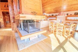 Résidence Chardon Bleu - Duplex Élégant au Cœur de Méribel MAE-4844