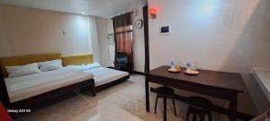 RedDoorz at JL Lodging House and Cafe Irosin