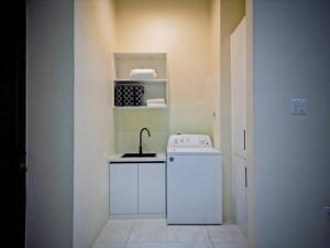 Villa Topenga Ocean View Luxury 2 Bedroom