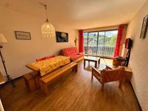 Charmant appartement avec balcon au centre du village - FR-1-515-217 - Rencurel