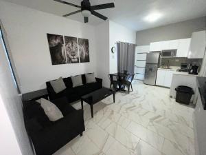 Level suites #2 platinum